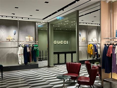 gucci roermond reviews|Designer Outlet Roermond .